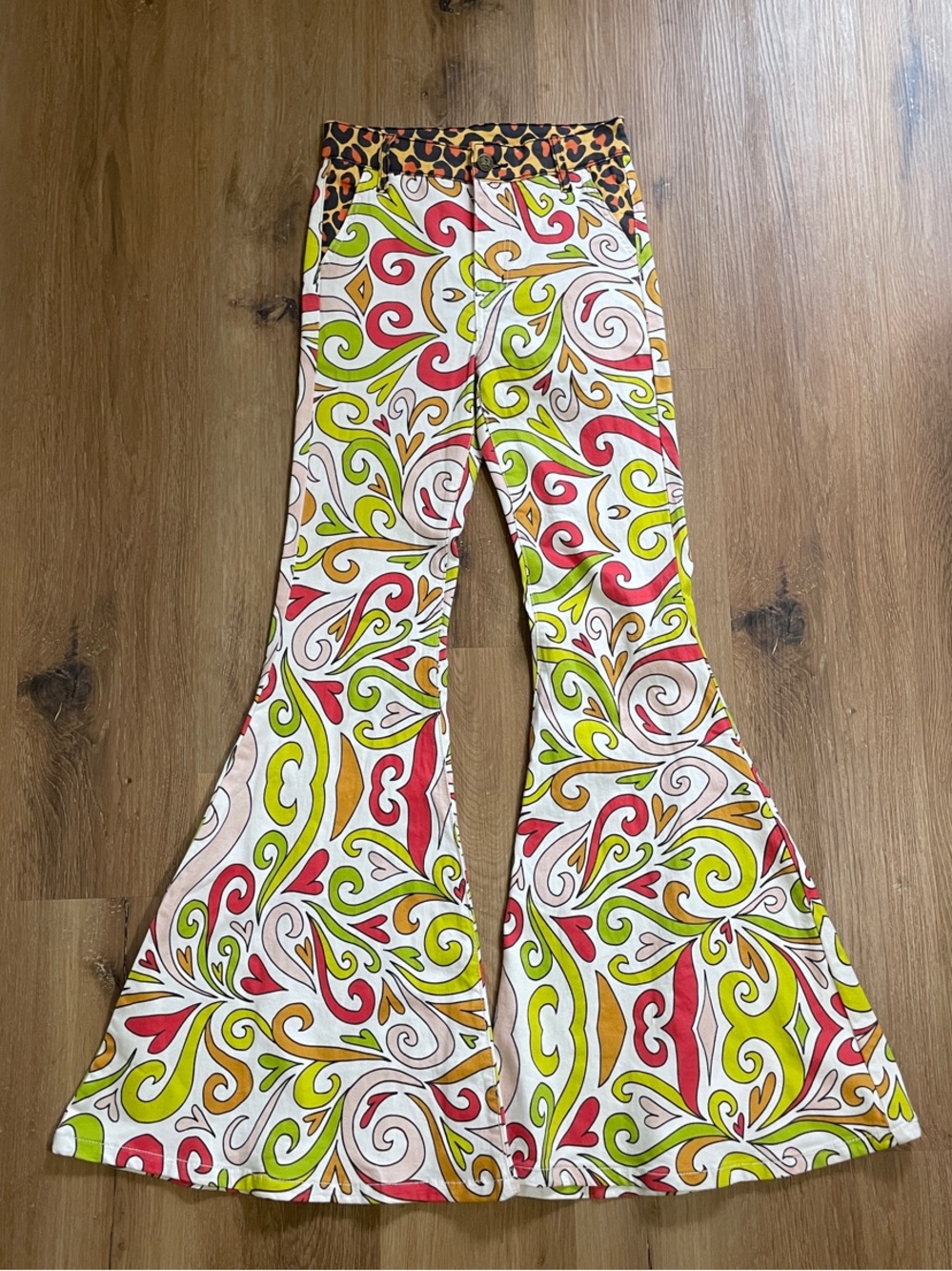 Lainey Wilson Bell Bottom Country Jeans - colorful boho bell bottoms